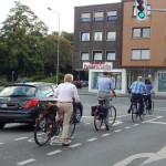 Abbiegen für Radfahrer in Dinslaken 